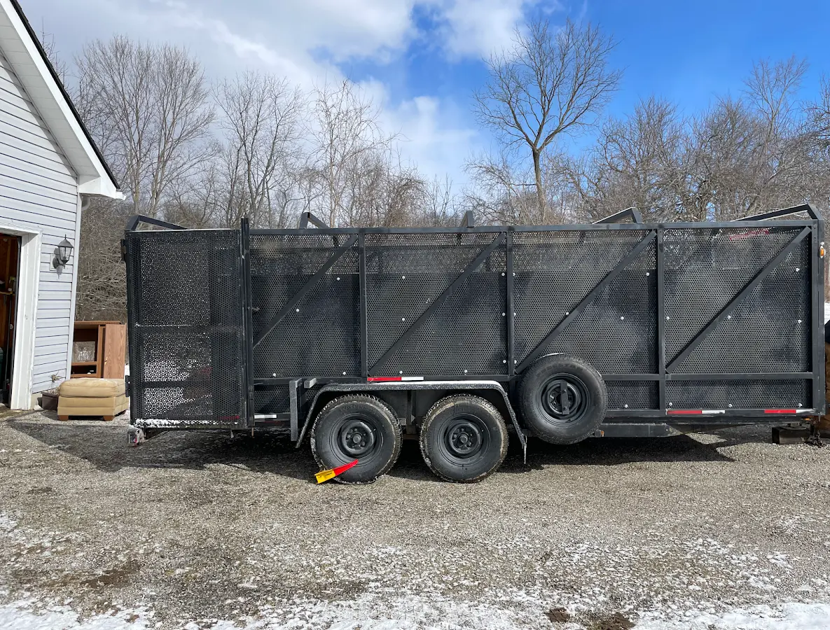 4 Yard Dumpster Rental in Evergreen, MI